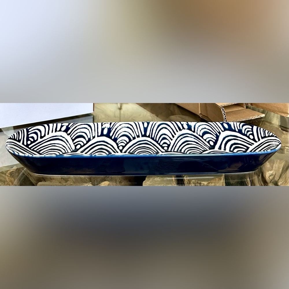 ‼️RARE‼️🎸Short Stories🎸🔥NWT🔥Ceramic Tray in Navy Blue - Picture 6 of 16